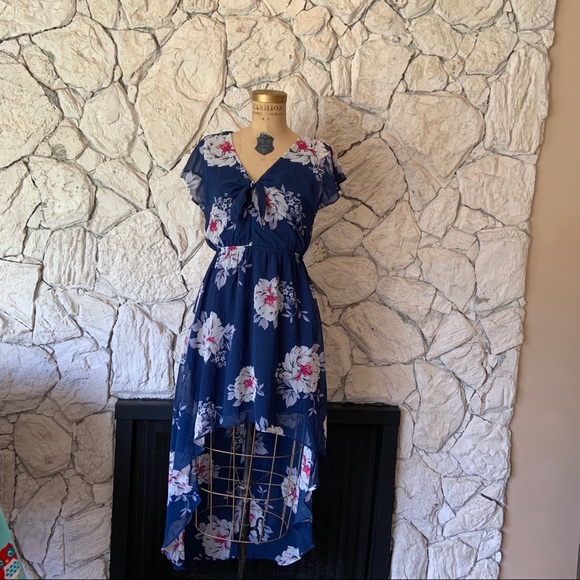 High low dress - Picture 4 of 4